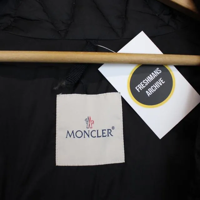 Moncler Athos Down Gilet Large